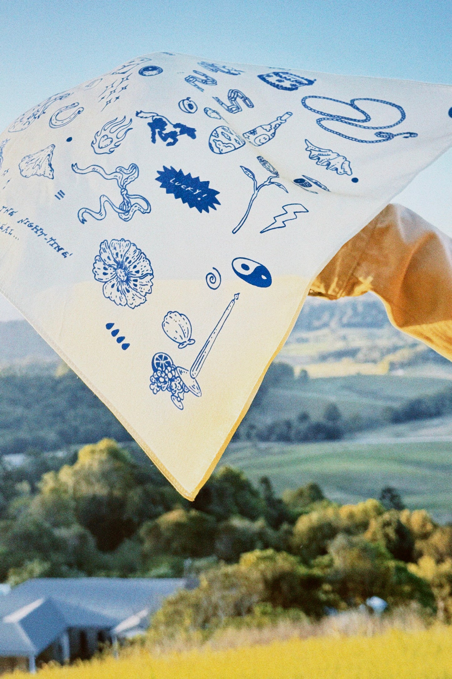 Sunset Flash Bandana - Cream